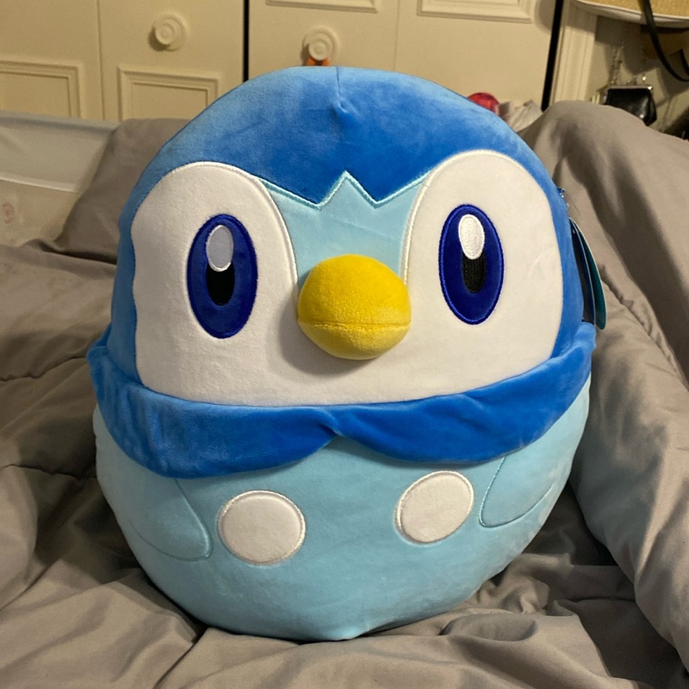 POKÉMON PIPLUP 16” SQUISHMALLOW BNWT
